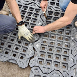 Equinox Compact Grid